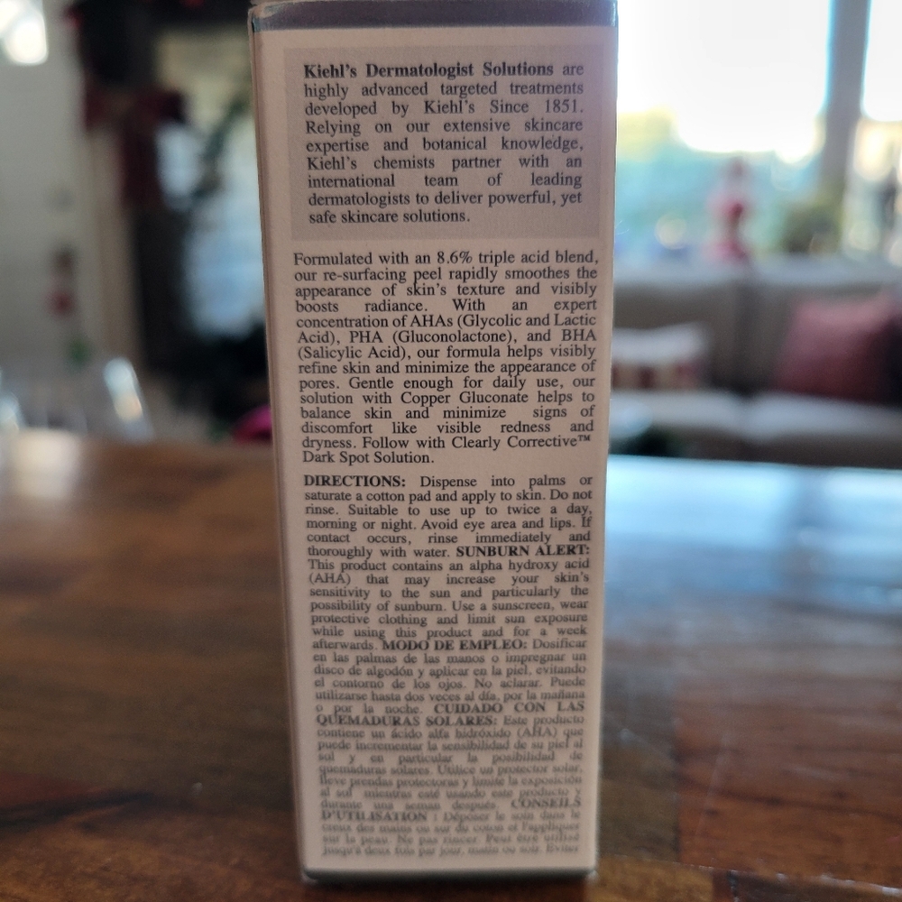 Kiehl's Clearly Corrective Daily Re-Texturizing Triple Acid Peel - 1.0floz/30mL - Picture 5 of 5
